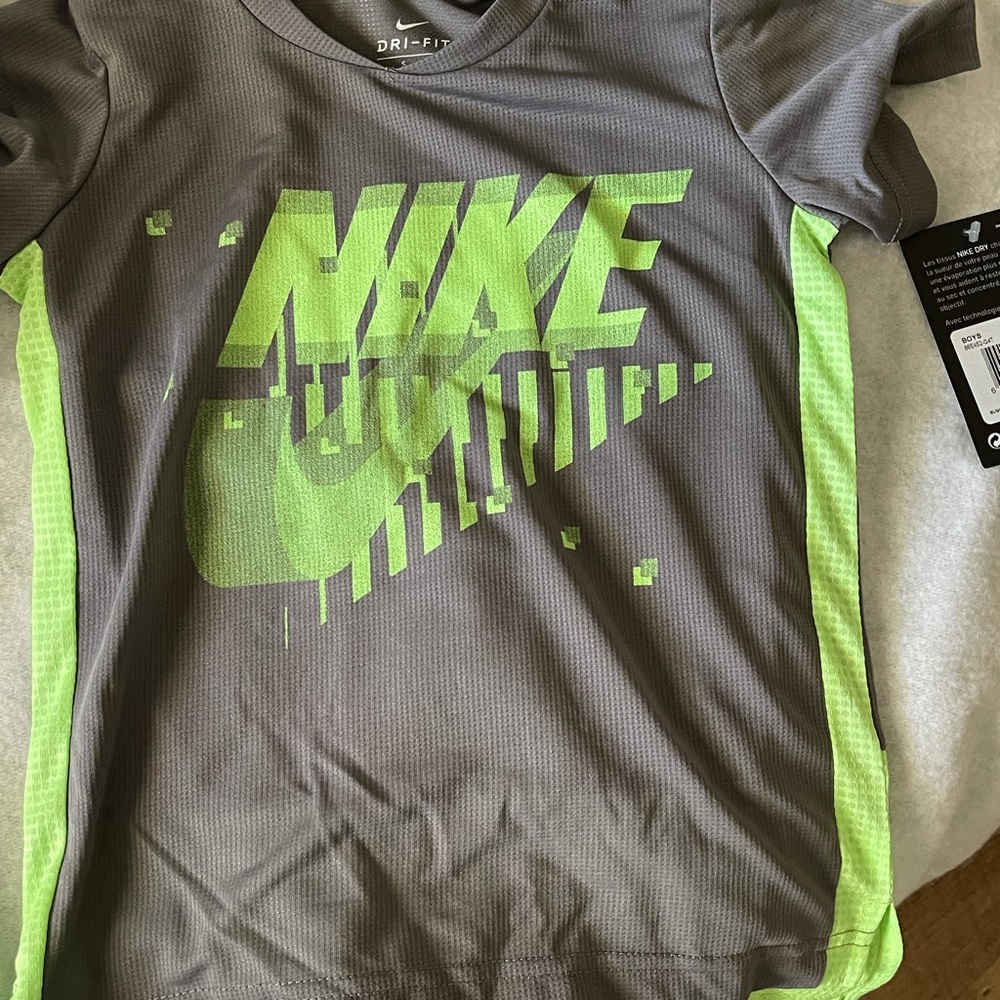 Boys Nike Dri fit shirt